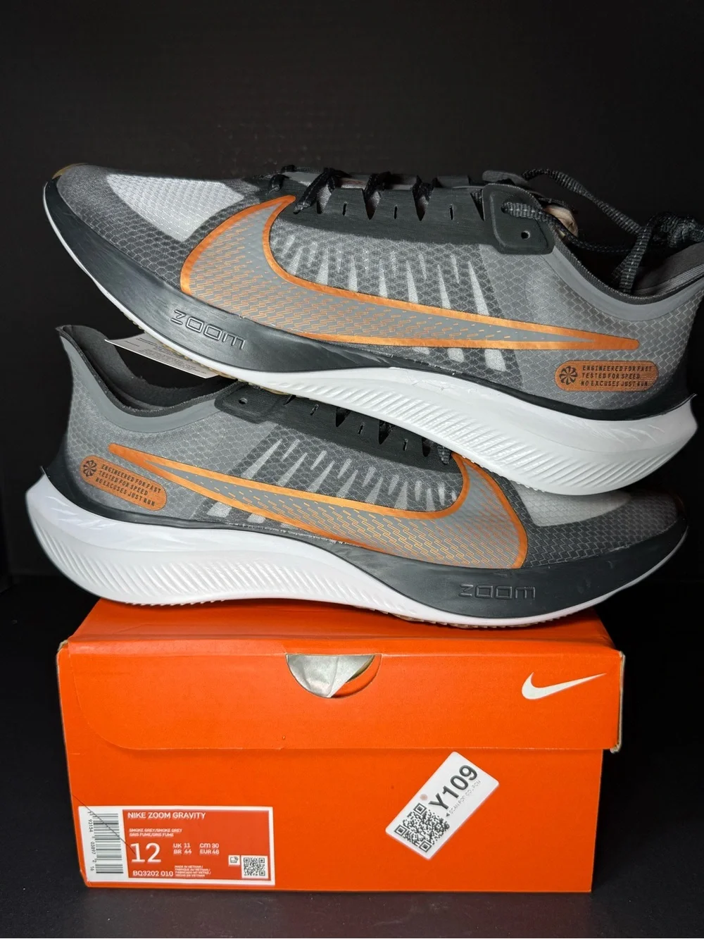 Nike Men’s Air Zoom Gravity Grey & Orange Zoom Running Shoes size 12M